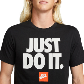 Мужская футболка NIKE