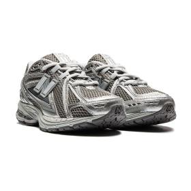 Кроссовки 1906R