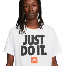Мужская футболка NIKE